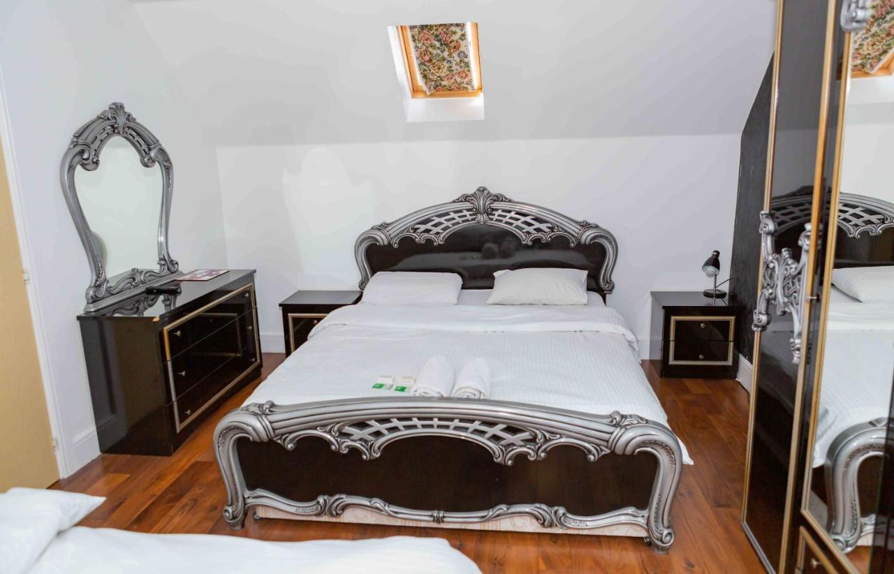 Benjamin Guest House Yiewsley Екстериор снимка